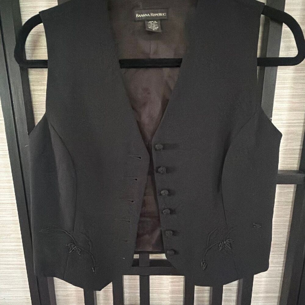 Vintage Banana Republic, ladies black vest with beading detail. 2